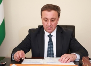 Премьер-министр Владимир Делба подписал распоряжение о выполнении поручений президента