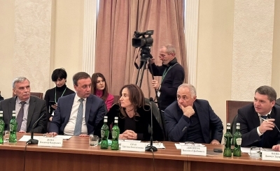 КРИСТИНА ОЗГАН: АИНВЕСТИЦИАҚӘА РАЛАГАЛАРА АҲӘЫНҬҚАРРАТӘ ПОЛИТИКА ИХАДОУ АХЫРХАҬАНЫ ИҞАЛАРОУП.