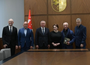 Бадра Гунба принял Хиблу Герзмава и Владимира Спивакова
