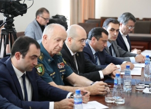 Президент Абхазии поручил правительству разработать меры в сфере социальной политики