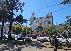В Сухуме продолжаются работы по благоустройству города