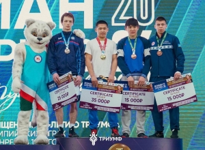 Даниил Пилия завоевал серебро на турнире по вольной борьбе памяти Романа Дмитриева