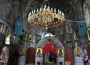 В храмах города Гагра отслужили пасхальную литургию