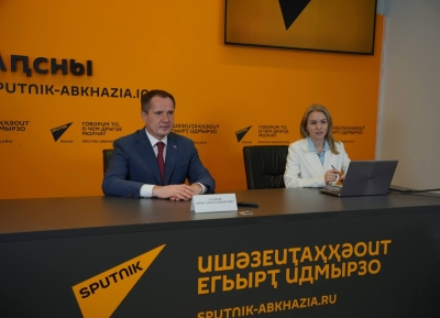 Аԥсны иҟоу Урыстәыла ацҳаражәҳәаҩ Виачеслав Гладков Урыстәылатәи Афедерациа Аҳәынҭқарратә думахь алхрақәа раан абжьыҭира ишалагаз атәы далацәажәеит