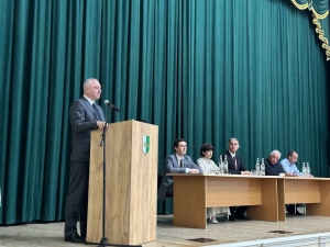 Бадра Гунба: развитие районов и поддержка села - главные направления государственной политики