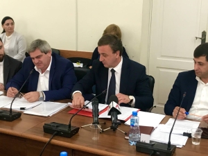 ДЕПУТАТЫ ПАРЛАМЕНТА ПРИНЯЛИ В ПЕРВОМ ЧТЕНИИ ИЗМЕНЕНИЯ В ЗАКОН О РЕСПУБЛИКАНСКОМ БЮДЖЕТЕ
